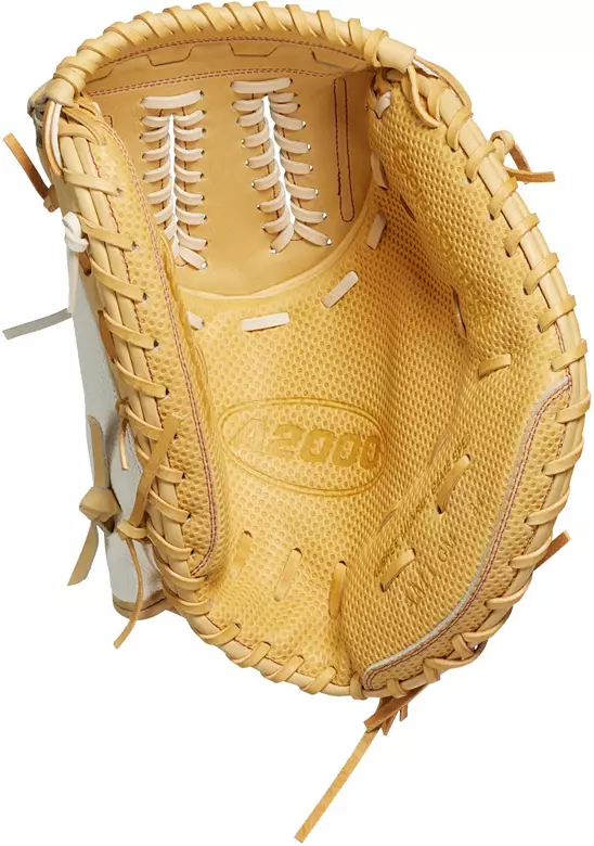 Wilson 34'' AM1 A2000 SuperSkin Series Fastpitch Catcher's Mitt - Image 3